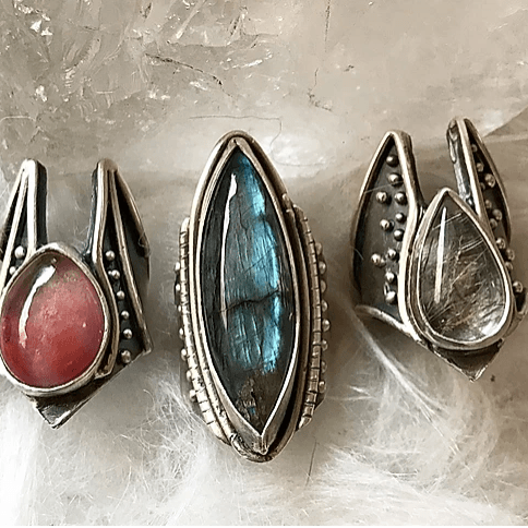 How To Easily Measure Your Ring Size - acid-queen-jewelry