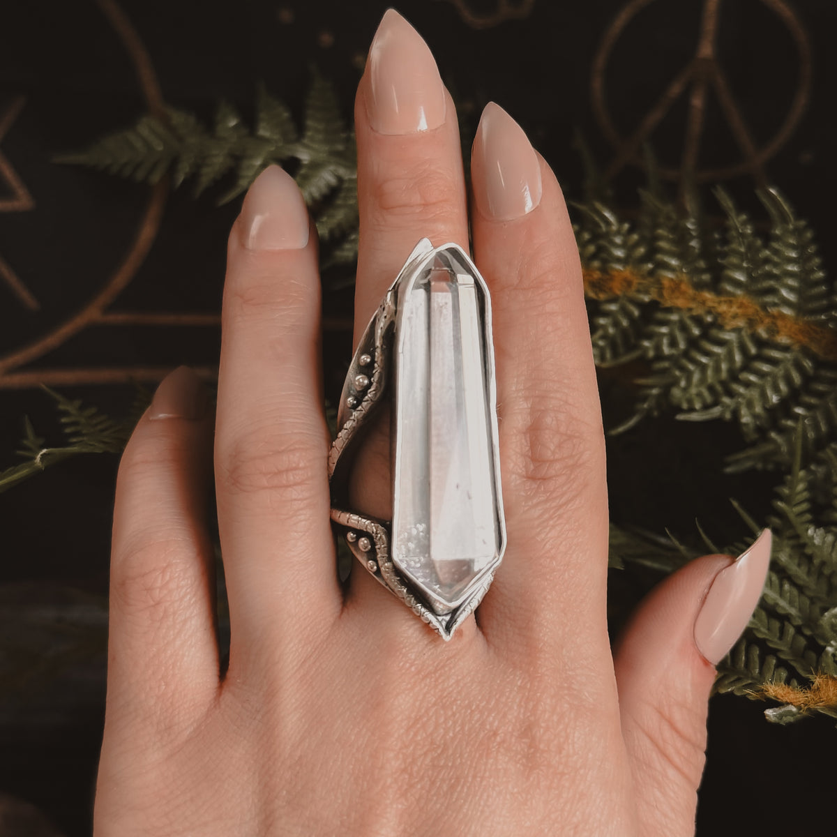 Serpent Amplifier Ring // Quartz