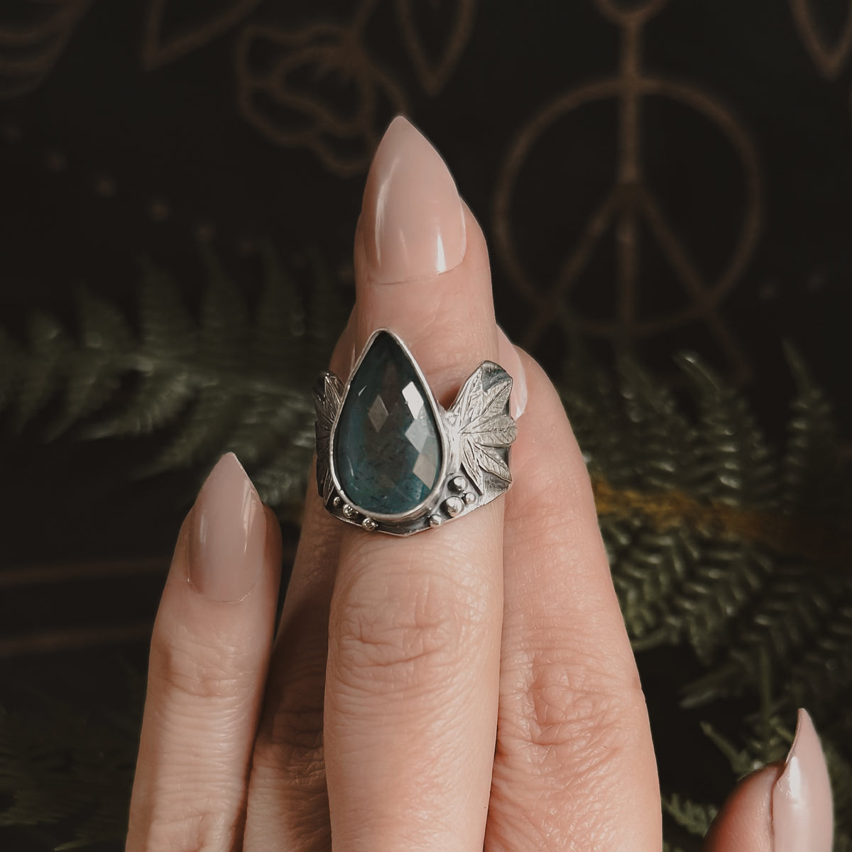 Sweet Leaf Ring // Aquamarine