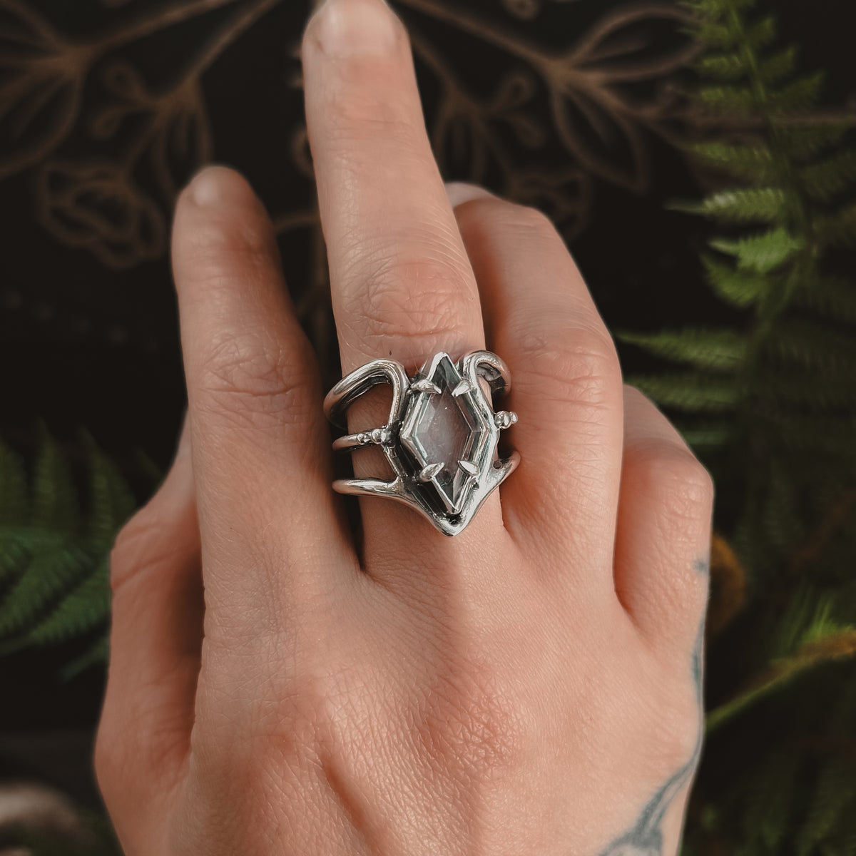 Trail Blazer Ring // Quartz - Size 8
