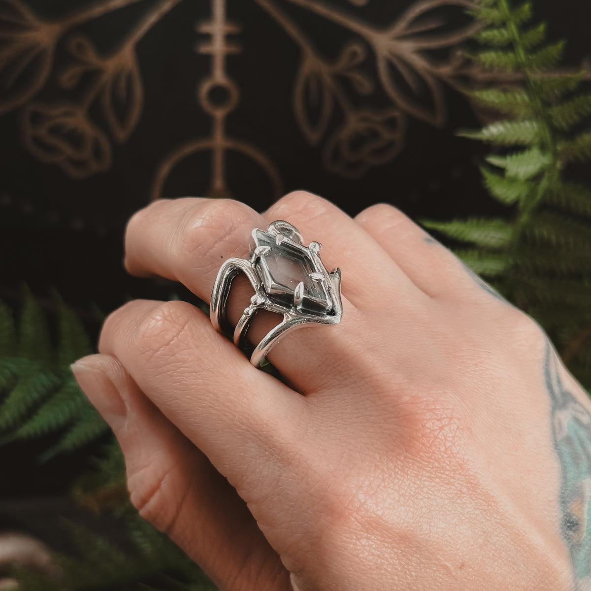 Trail Blazer Ring // Quartz - Size 8