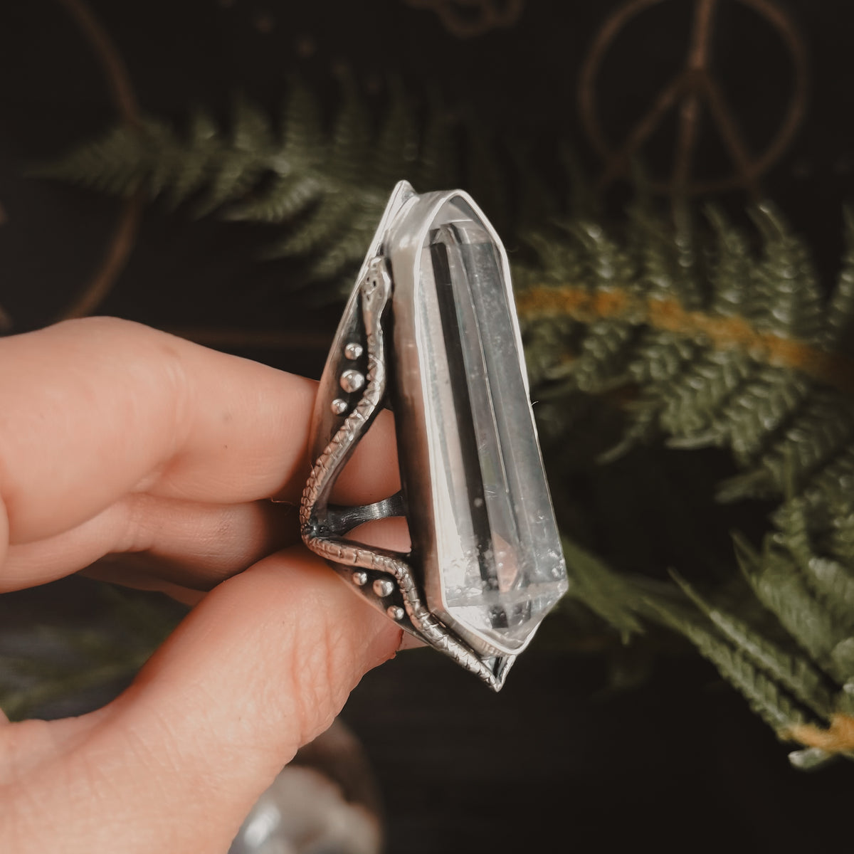 Serpent Amplifier Ring // Quartz