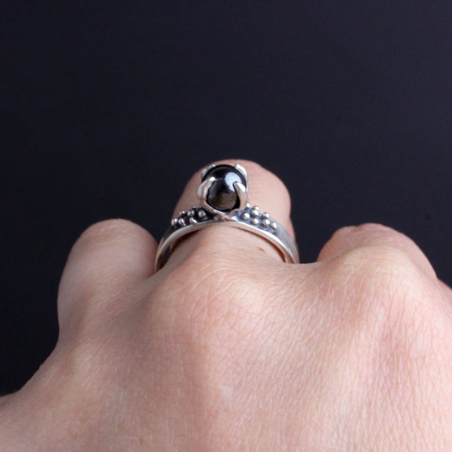 Sorceress Crystal Ball Ring- Hematite - 6mm - Antiqued