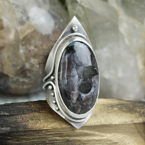 Warrior Shield Ring //  - Size 8