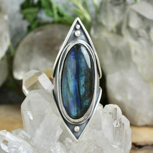 Warrior Shield Ring // Labradorite - Size 9.5 - Acid Queen Jewelry