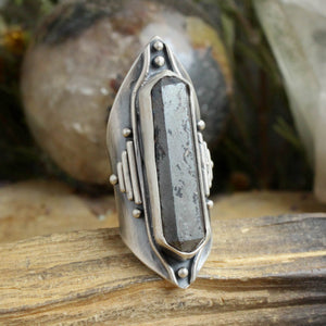 Amplifier Ring // Hematite - Size 6.5