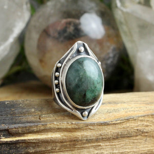 Warrior Ring // Emerald - Size 9