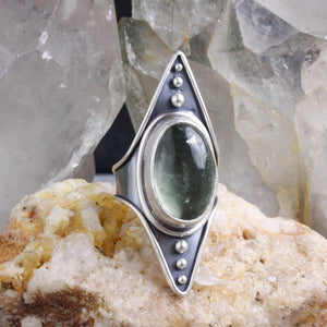 Warrior Shield Ring // Green Quartz - Size 8.5