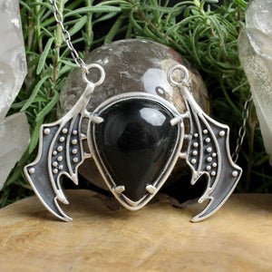 Winged Prophetess // Black Onyx