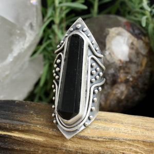 Amplifier Ring // Onyx - Size 7.5