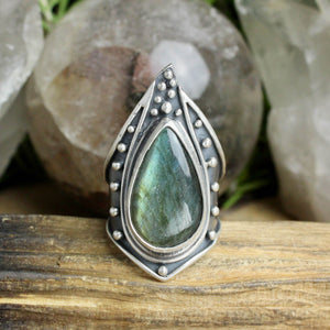 Warrior Ring //  Labradorite - Size 9.5