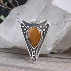 Voyager Necklace // Tigers Eye
