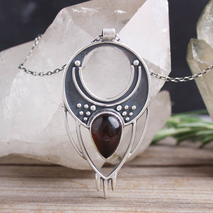Voyager Necklace // Amber