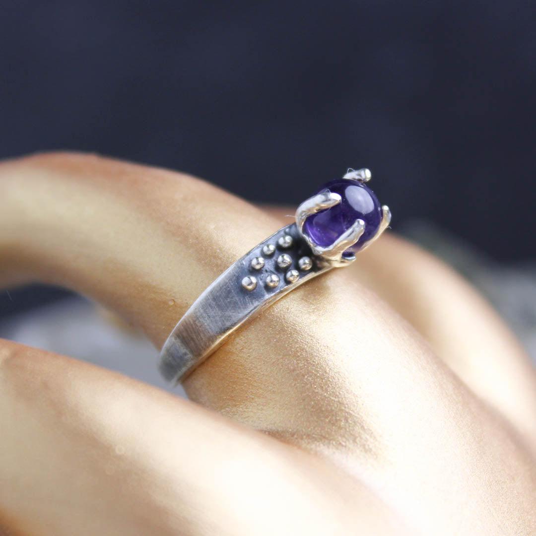Sorceress Crystal Ball Ring- Amethyst - 6mm - Antiqued