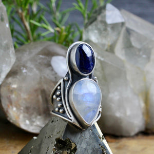Warrior Mini Shield Ring // Kyanite + Rainbow Moonstone - Size 11 - Acid Queen Jewelry