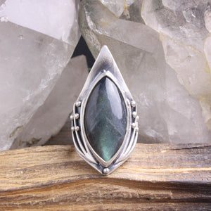Warrior Shield Ring // Labradorite SIZE 7