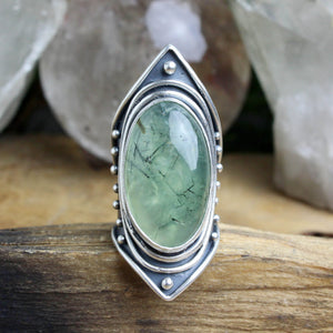 Warrior Shield Ring // Prehnite - Size 8 - Acid Queen Jewelry