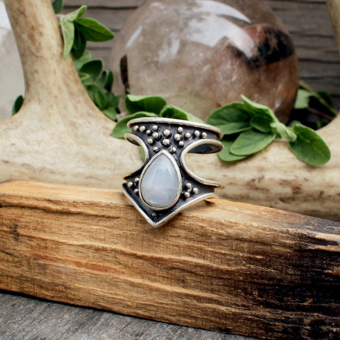 Aeryn Ring // Rainbow Moonstone // SIZE 6 - Acid Queen Jewelry